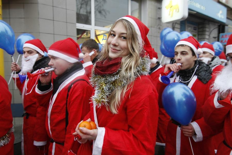 "Дед Мороз вместо честных выборов": фоторепортаж "Нового Калининграда.Ru"